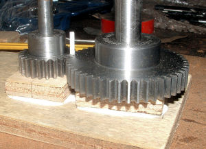 meshed straight spur gears - setting center distance